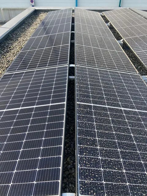 Wie oft muss man eine Solaranlage reinigen?