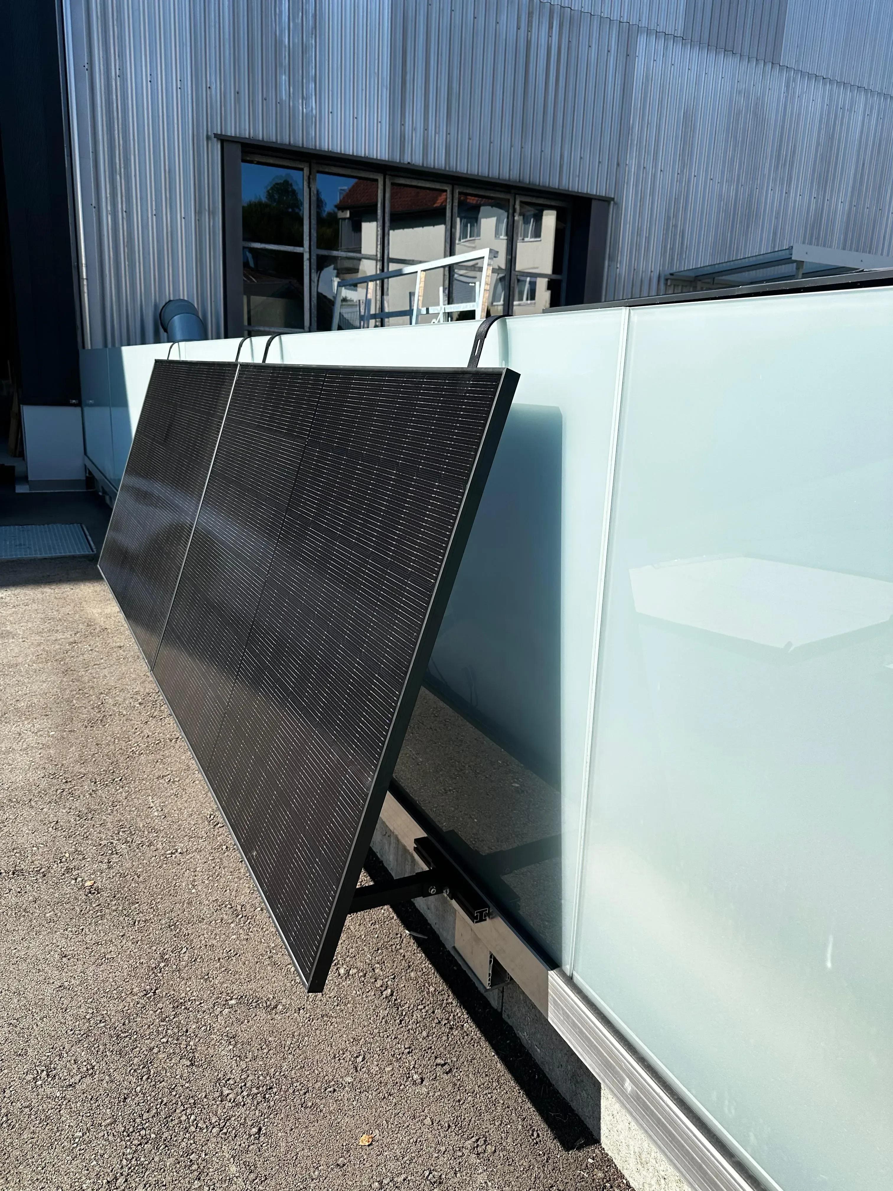 Effizientes Balkonkraftwerk für kleine Flächen in Thurgau kaufen