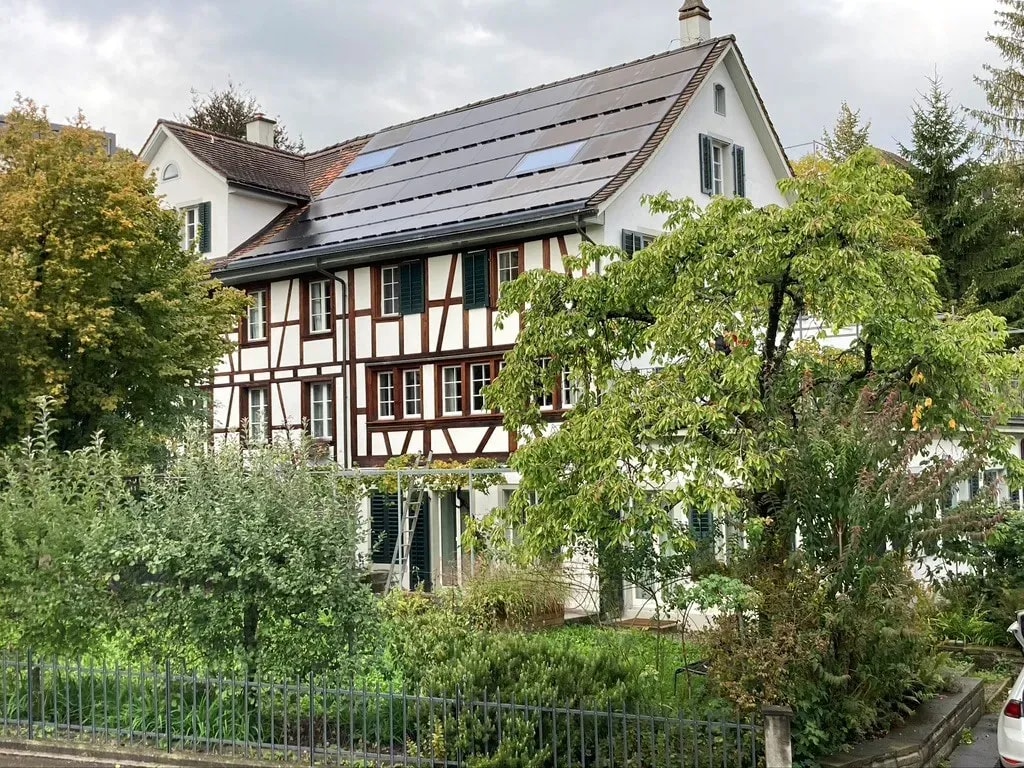 Indach-Photovoltaikanlage im Thurgau